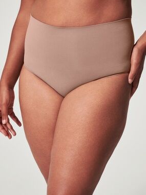 Spanx SPANXshape ExtraOrdinary Brief 3XL NWT cafe au lait